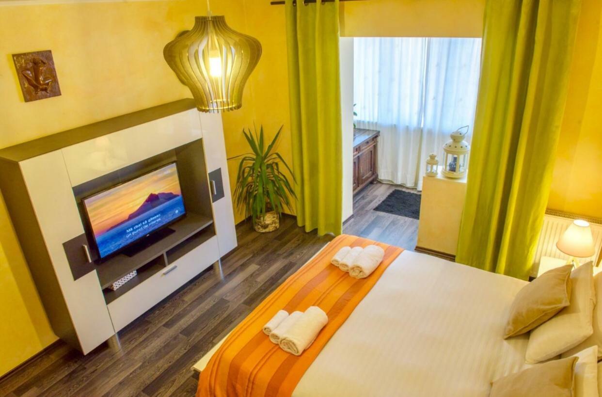 Zuzu'S Home Rîşnov Eksteriør bilde